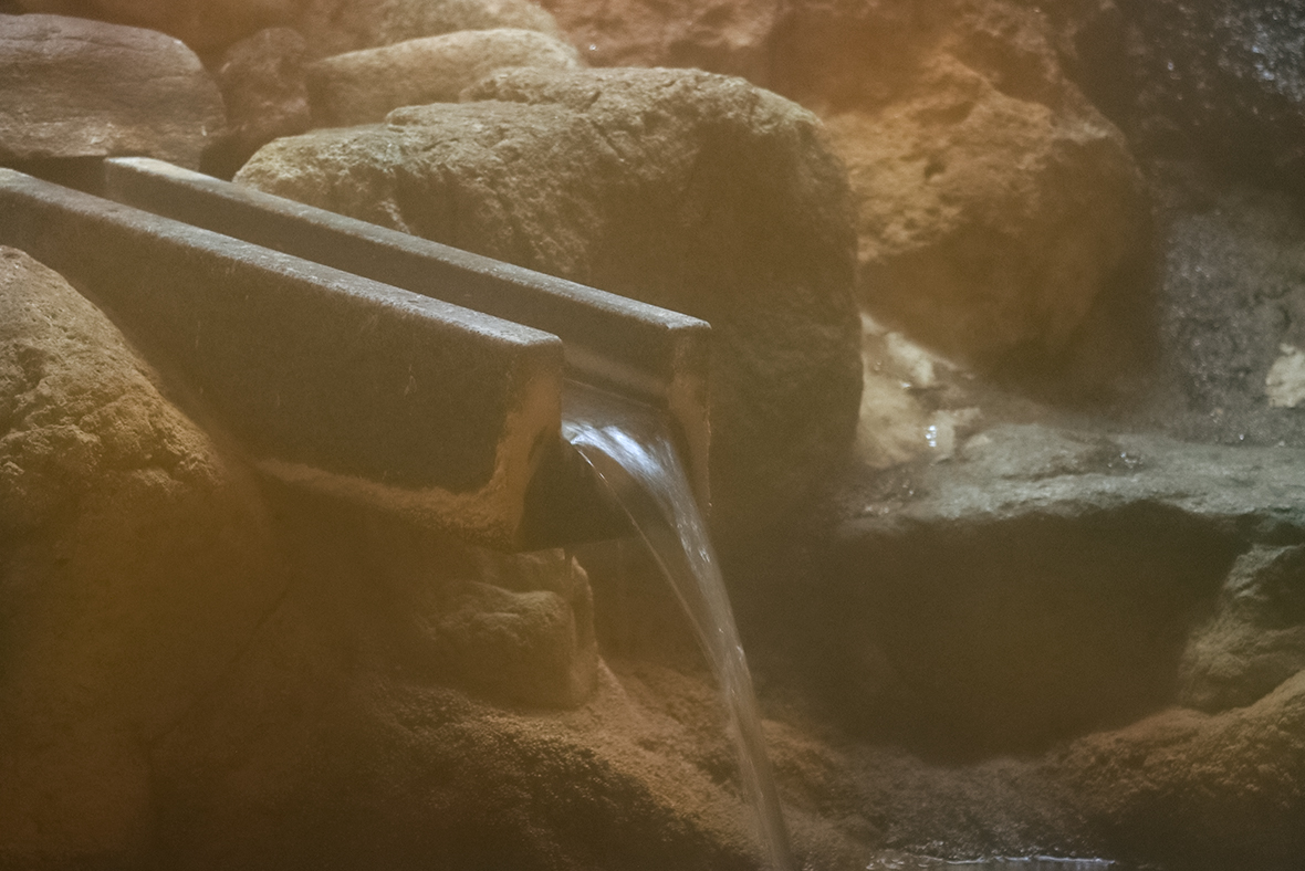 大浴場（岩風呂風露天風呂）